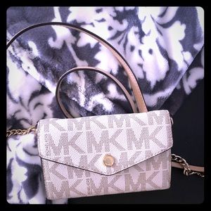 michale kors almost new